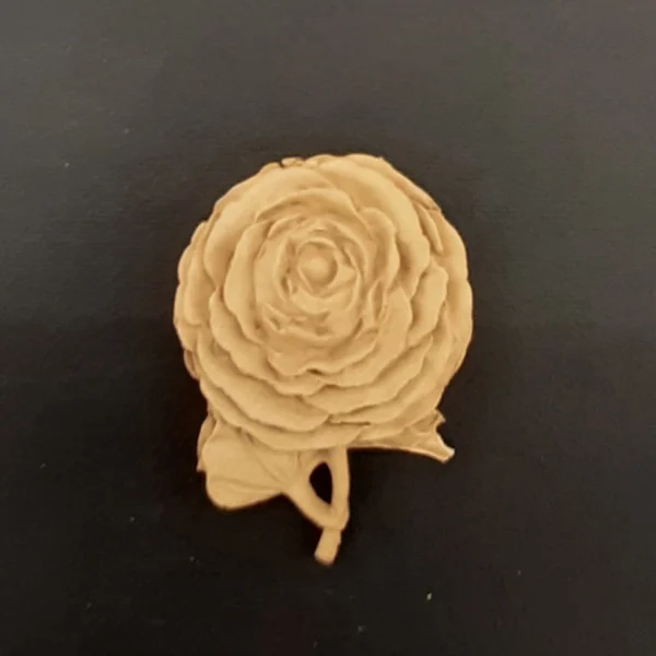 Ξυλόγλυπτο Διακοσμητικό Τριαντάφυλλο 6,3εκ.Χ4,5εκ.