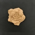 Ξυλόγλυπτο Διακοσμητικό Τριαντάφυλλο  7,5εκ.Χ7εκ.