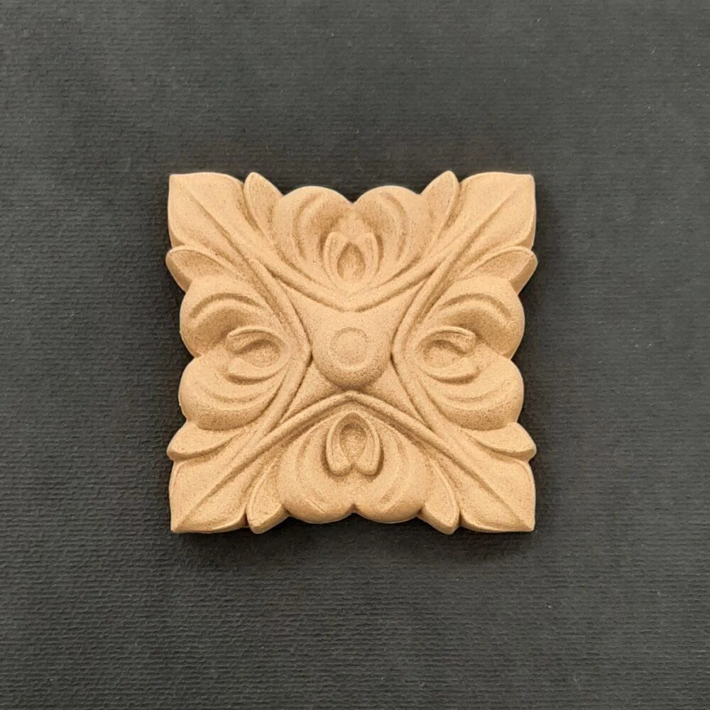 Ξυλόγλυπτο Διακοσμητικό Πλακάκι 6εκ.Χ6εκ.