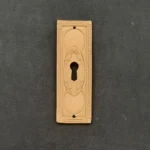 Ξυλόγλυπτο Διακοσμητικό Κλειδαρότρυπα  9εκ.Χ3εκ.