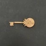 Ξυλόγλυπτο Διακοσμητικό Γρανάζια-Κλειδί 8εκ.Χ3εκ.