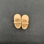 Ξυλόγλυπτο Διακοσμητικό Παπουτσάκια 4εκ.Χ2εκ.