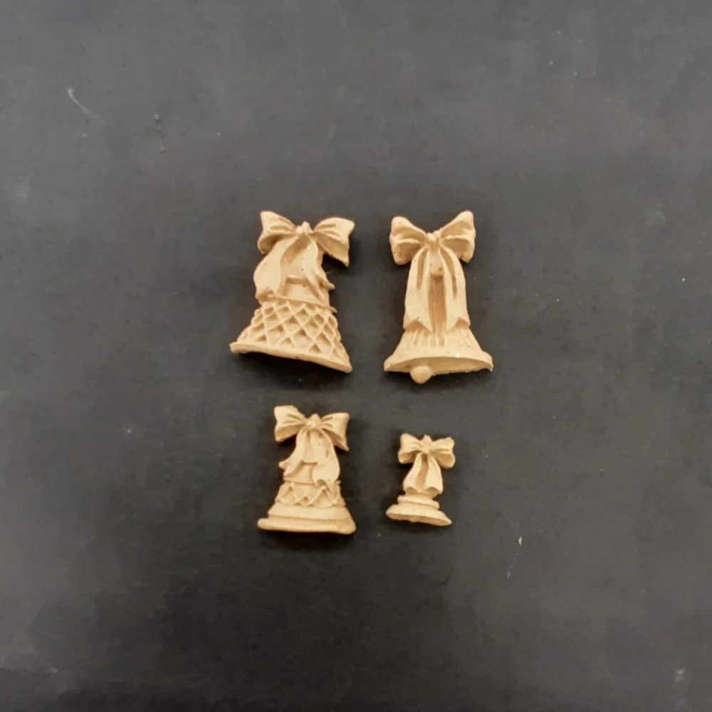 Ξυλόγλυπτο Διακοσμητικό Χριστουγεννιάτικο Σετ 4 τεμ. 3εκΧ2,5εκ.