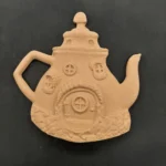 Ξυλόγλυπτο Διακοσμητικό Τσαγιέρα -Σπίτι 13εκ.Χ13εκ.