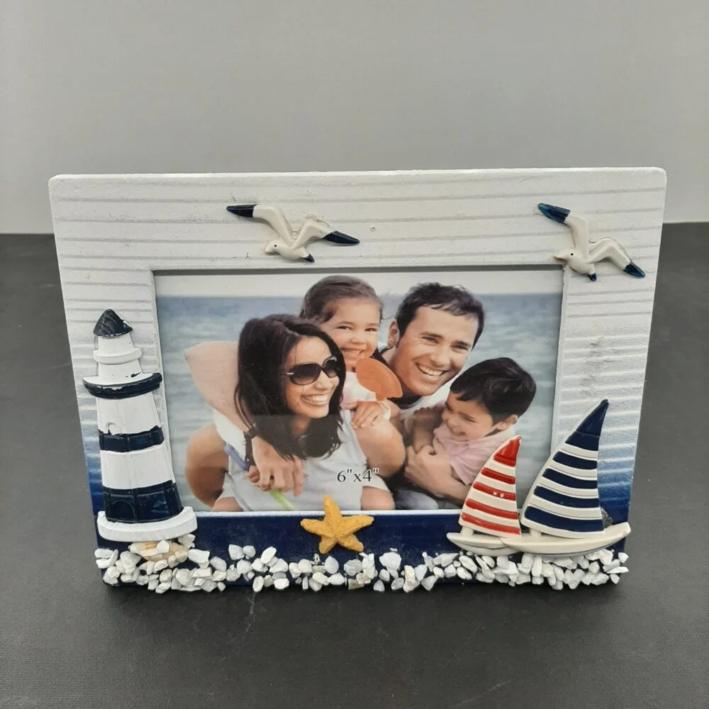 Κορνίζα Με Φάρο Ξύλινη