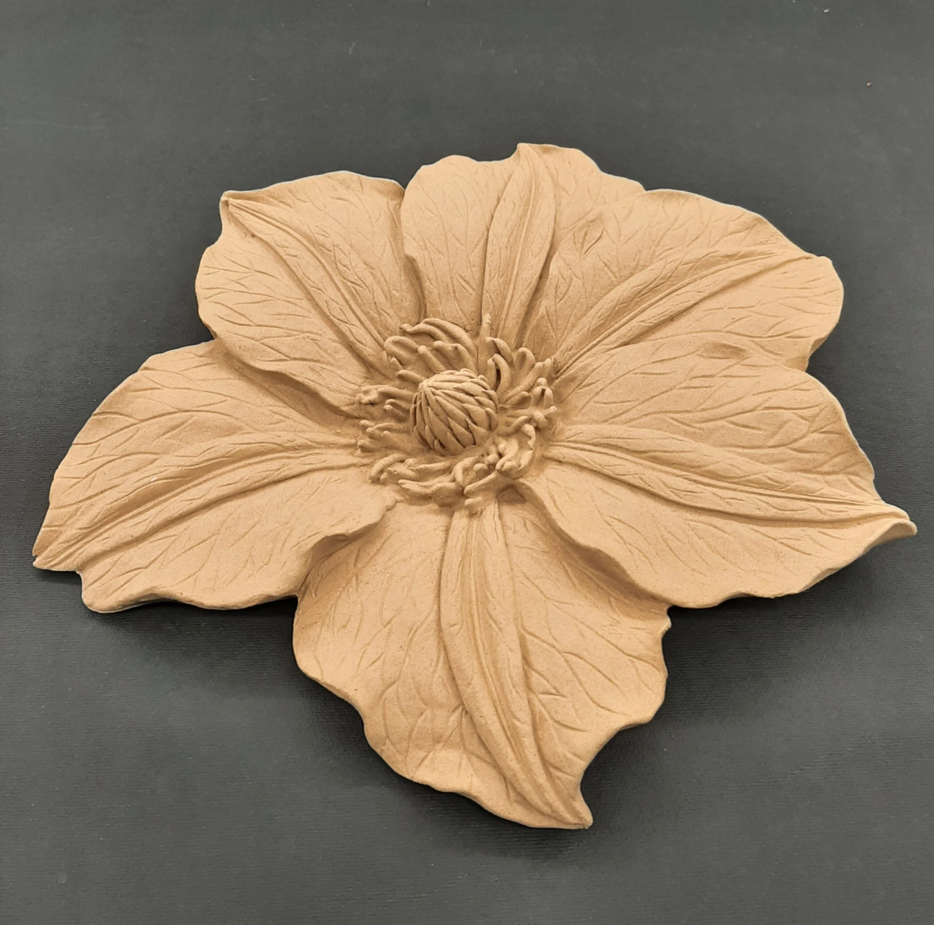 Ξυλόγλυπτο Διακοσμητικό Λουλούδι 26εκ.Χ27εκ.