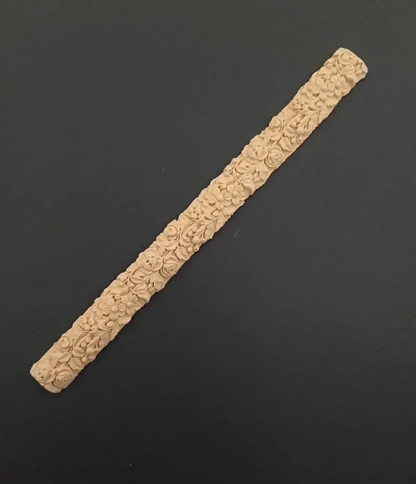 4373