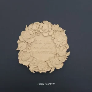 Ξυλόγλυπτο Διακοσμητικό Ταμπέλα 11εκ.Χ11,5εκ.